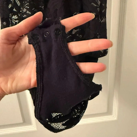 Sexy Black Floral Lace Bodysuit, Hanro, Size XS - Picture 7 of 8